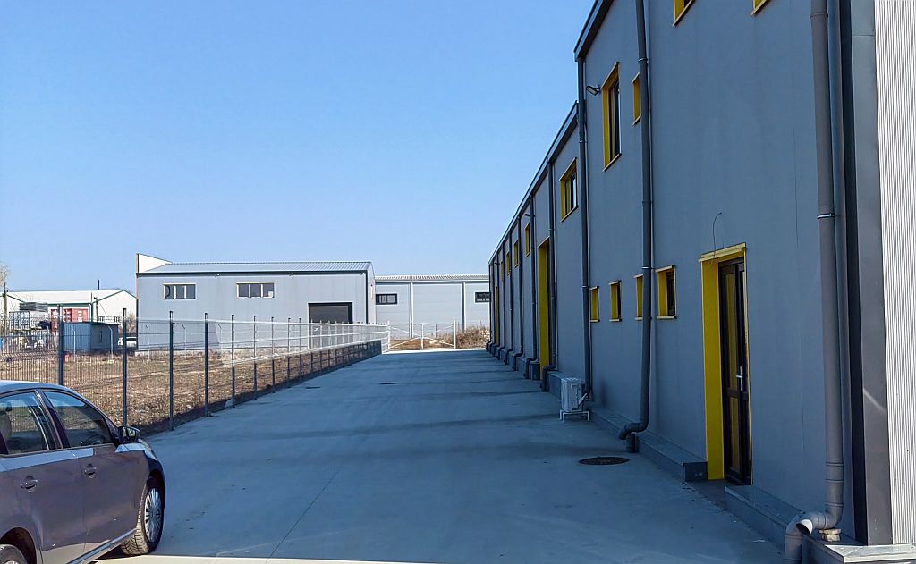 31016479509152.jpg Depozit de inchiriat in zona Industriilor - Oxigenului, Bucuresti -est, vedere laterala