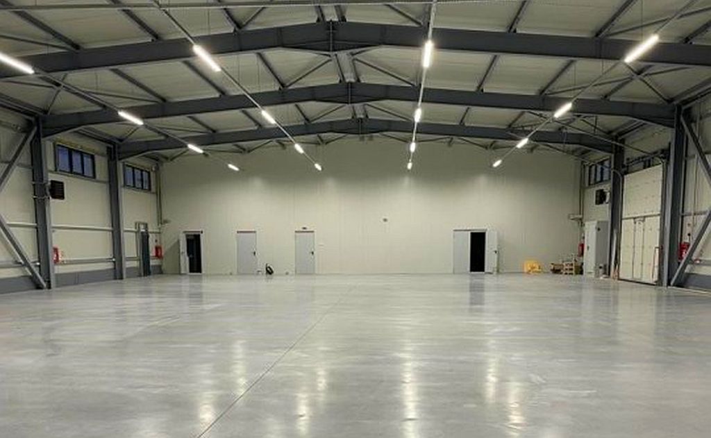 31016479509164.jpg Depozit de inchiriat in zona Industriilor - Oxigenului, Bucuresti -est, imagine intoerior hala