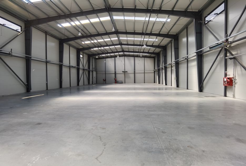 26116248686653.jpg LIFTCON Magurele spatiu depozitare de vanzare Bucuresti sud imagine interior hala