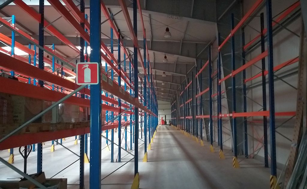 297163548962420211027_142117.jpg Hala industriala cu spatii de depozitare - Otopeni, Bucuresti Nord, poza spatiu interior