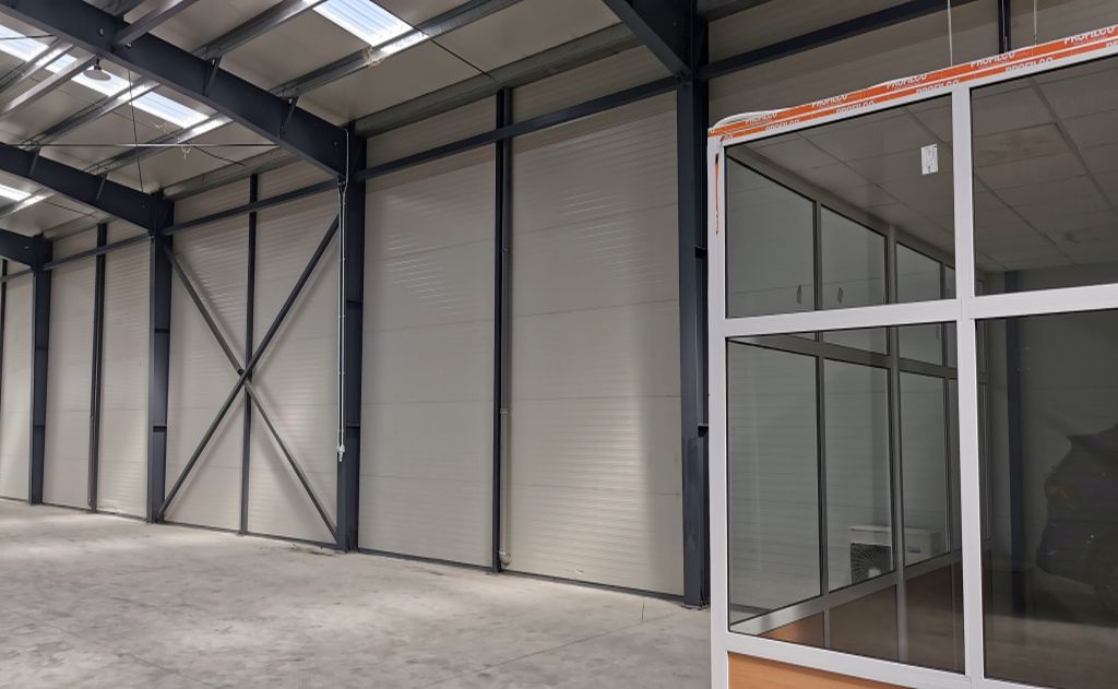 28716310100543.jpg Hala industriala de inchiriat in Jilava – AWT, Bucuresti - Sud, poza spatiu interior