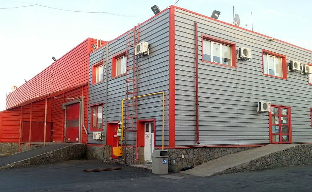 2961632904140fatadalaterala.jpg Inchiriere depozit in Expo Market Doarly- pavilion D, Bucuresti nord-est - vedere laterala