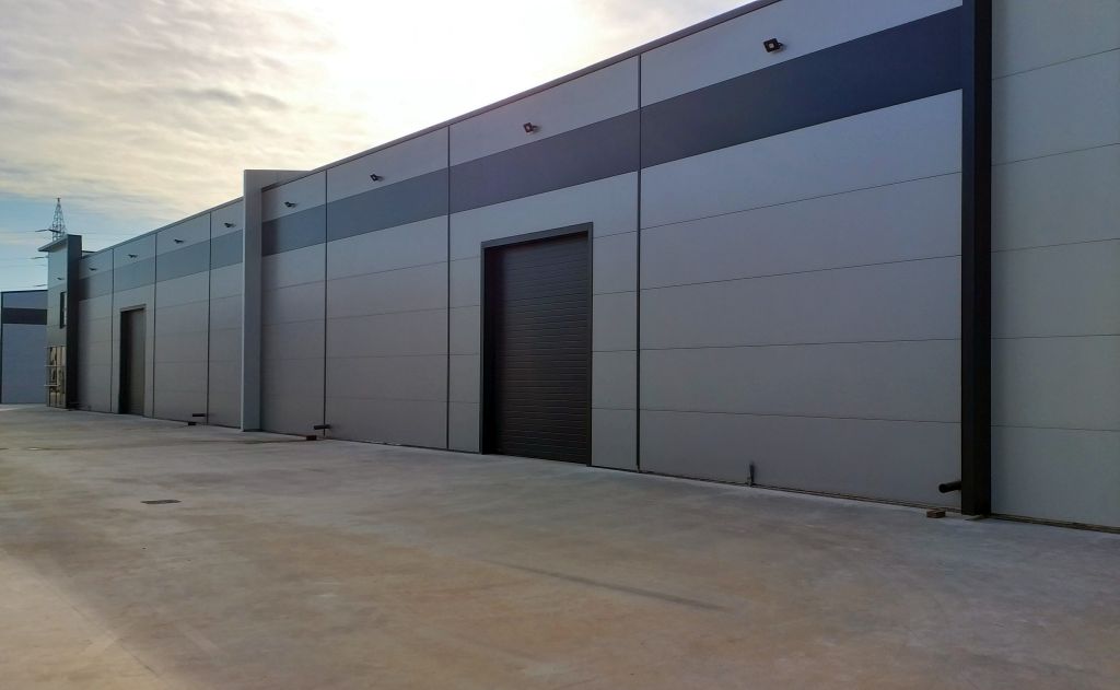 30316444187072.jpg Inchiriere spatii depozitare in Bucuresti - Sud, Popesti-Leordeni, poza usi acces auto