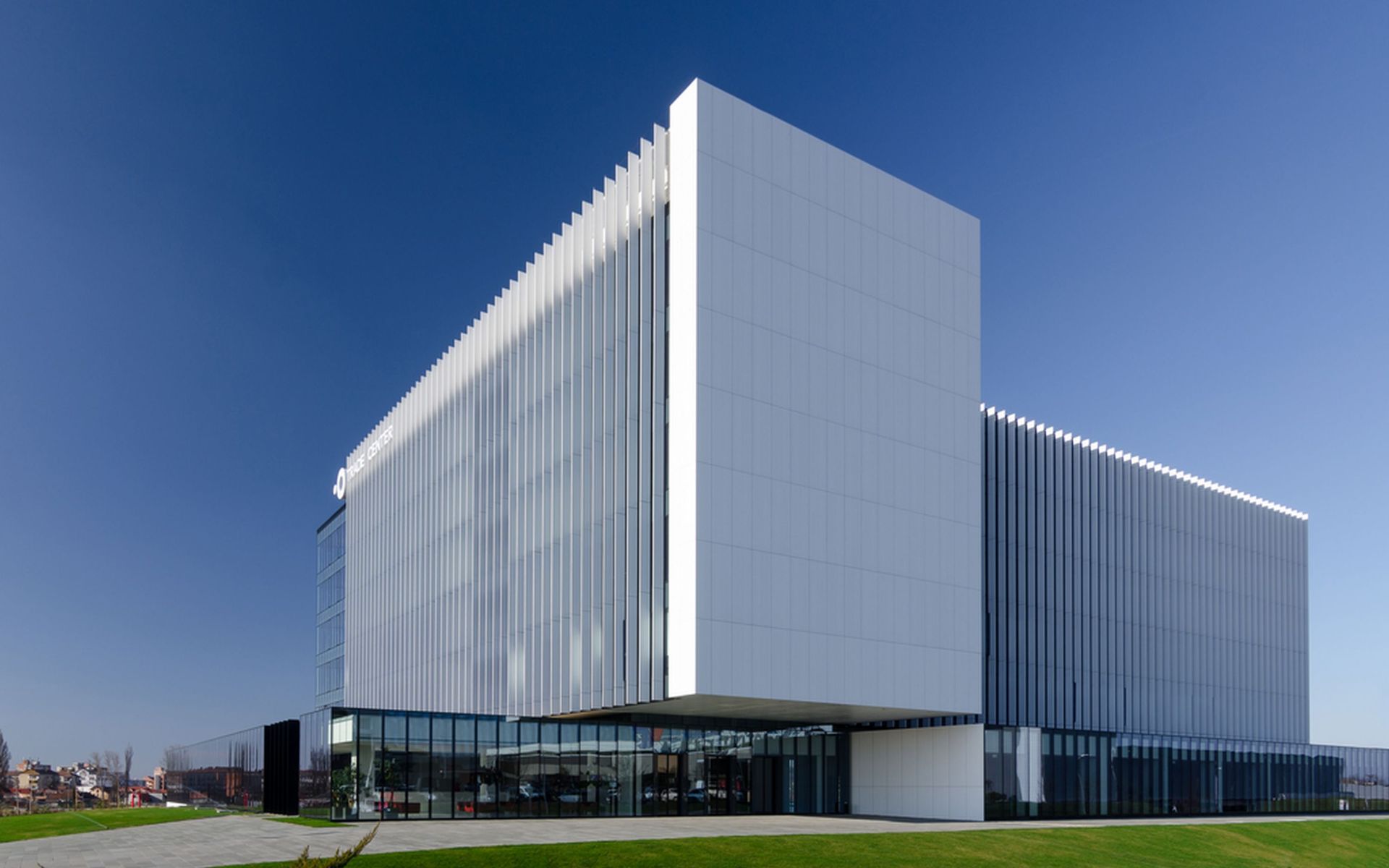 GREȘELI PE CARE SĂ LE EVITAȚI CÂND ALEGEȚI UN SPAȚIU DE BIROURI!