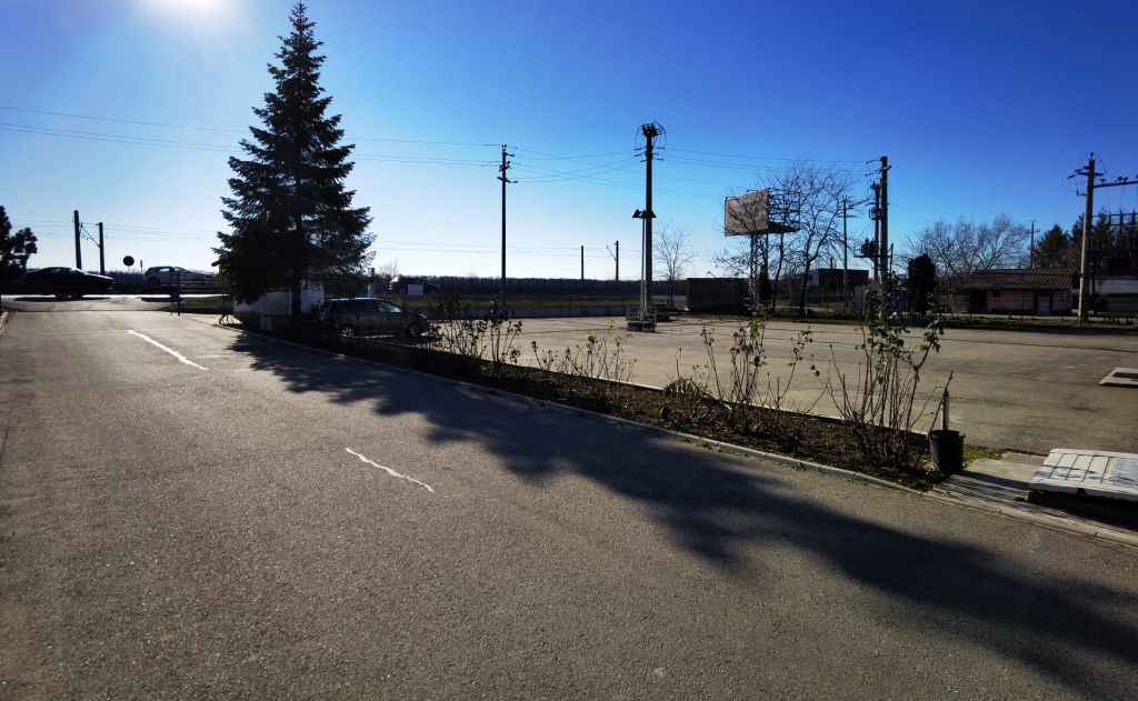 30716469083452ffbf42f-0bcd-4b60-a6d3-a2f91348e41e.jpg Showroom de inchiriat in Tunari, Bucuresti-Nord, imagine parcare auto