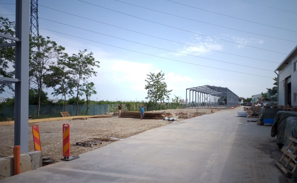 275162400242520210525_153629.jpg Inchiriere spatii industriale Bucuresti Est, oxigenului, vedere acces parc